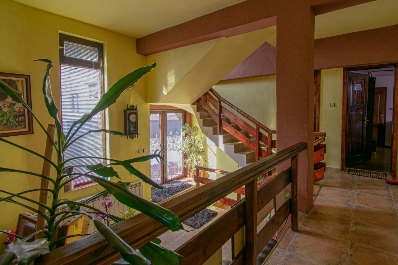 Guest House Sevda Bansko Exteriör bild